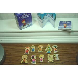 PEANUTS CHARLIE BROWN CHRISTMAS--WOODEN COLLECTIBLE SET-2018